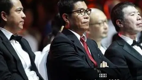 英雄联盟11冠军战队荣誉归来，荣耀时刻回顾
